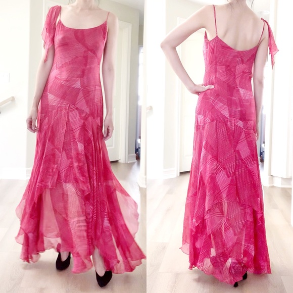 BCBGMaxAzria Dresses & Skirts - 😍 BCBGMAXAZRIA 100% Silk Sheer Chiffon Tiered Maxi Dress